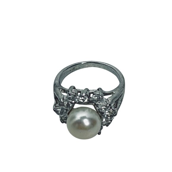 Elegant Design Silver Tone Faux Pearl & Rhinestone Statement Ring (R426) - Picture 8 of 8